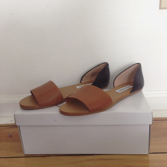Steve Madden "Twostp Cognac Multi" Sandals