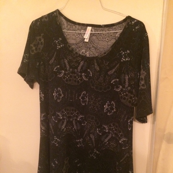 Lularoe Perfect Tee size large