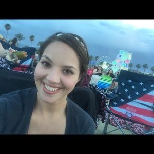 Meet your Posher, Rachel