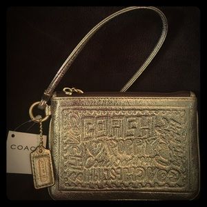 Coach Poppy Wristlet