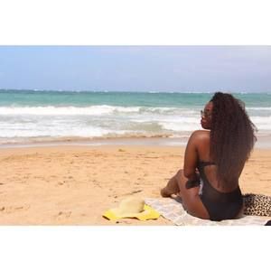 Meet your Posher, Emi