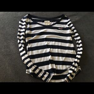 Two Hollister long sleeve ❤️