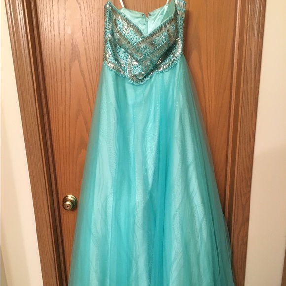 Beautiful prom dress only worn once! - Picture 2 of 2