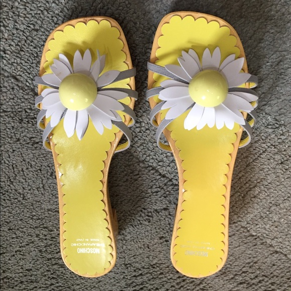 Moschino sandals - size 40. Like new