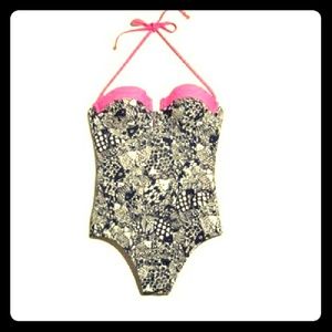 Lilly Pulitzer Swimsuit size Medium