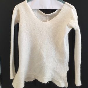 Free people white v neck sweater