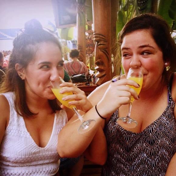 Meet your Posher, Stephanie - Picture 2 of 2