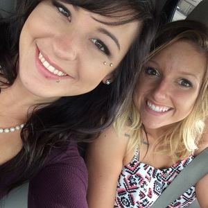 Meet your Posher, Corie