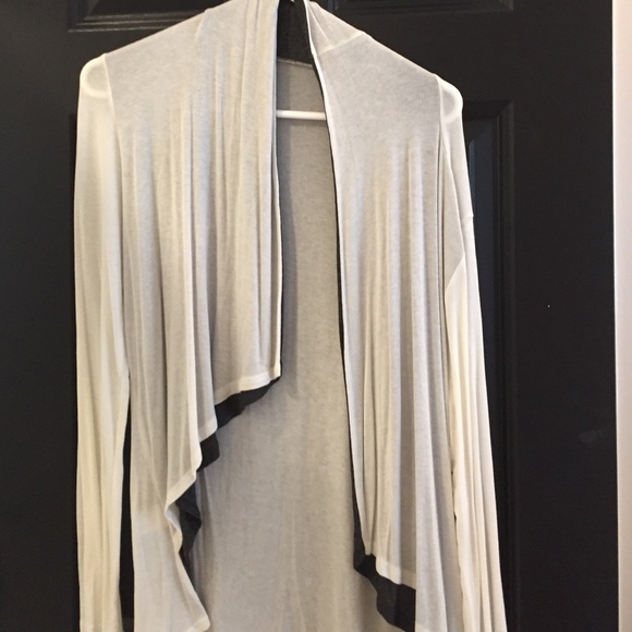 Gray and white flowy cardigan