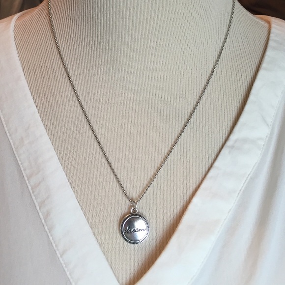 Dream Button Pendant Silver Necklace New - Picture 5 of 5