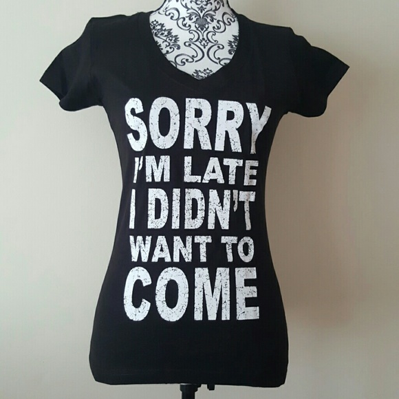 *Host Pick* "Im Late" V-Neck T - Picture 2 of 4