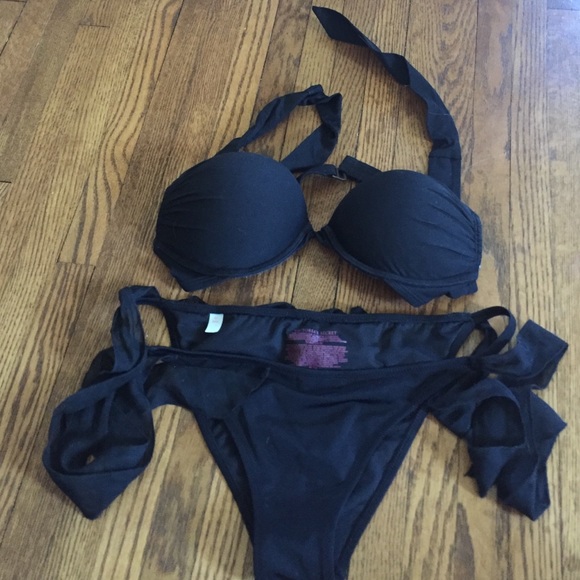 Victoria's Secret Other - Victoria Secret bikini set