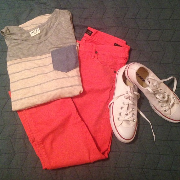 Citizens of Humanity cropped straight-leg capris.