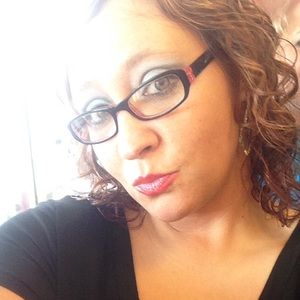 Meet your Posher, Sheila