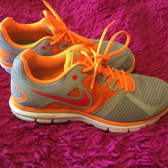 Nike lunarlon women's sneakers.