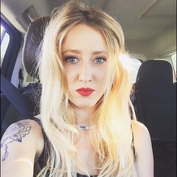 Meet your Posher, Brittany - Picture 6 of 8