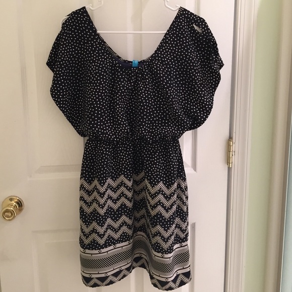 The cutest polka dot with chevron bottom dress