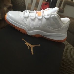 Jordan 11 retro low 2015 (citrus)