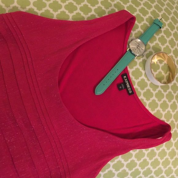 SOLD - Pink Express top size S