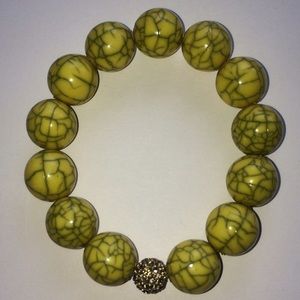 Yellow stone bead bracelet