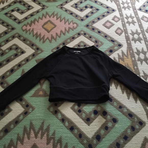 Ivy park crop top