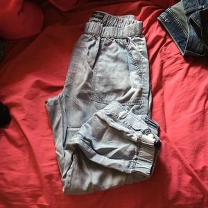 American Eagle Joggers