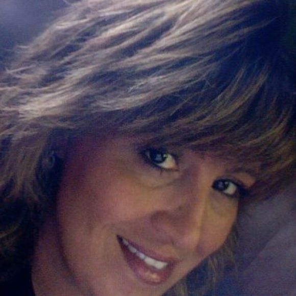 Meet your Posher, Elisa