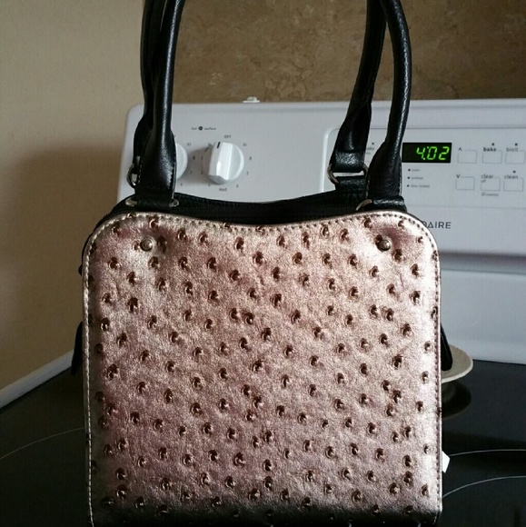 Purse - Picture 1 of 2