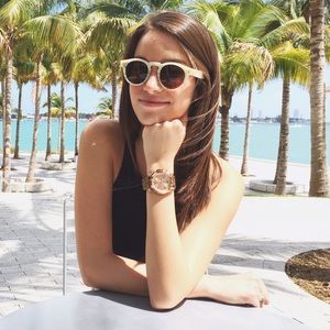 Meet your Posher, Peanut