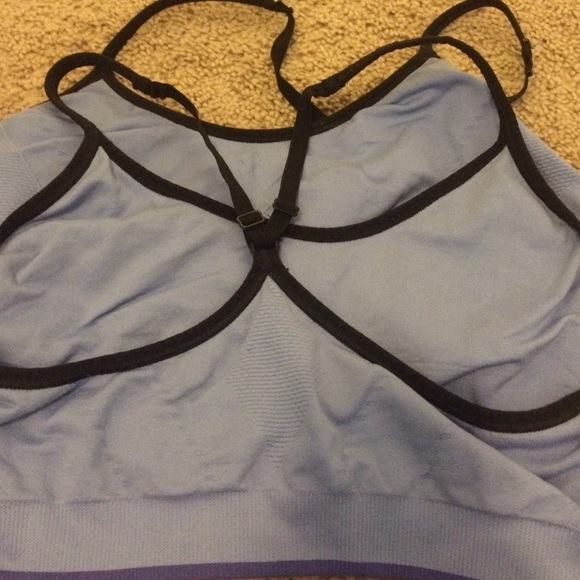 Blue sports bra - Picture 2 of 3