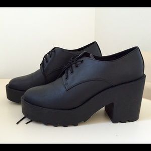 Divided Women's oxford platforms