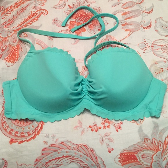 VS Getaway Halter Bikini Top