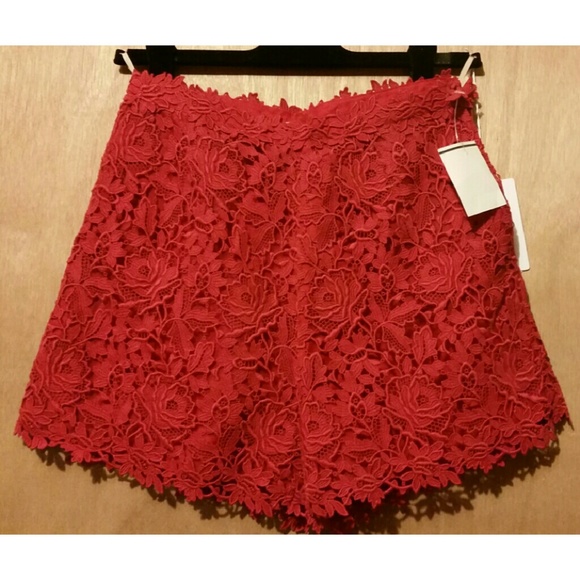 $2200 New VALENTINO Dress Shorts Lace Sz 40 Red - Picture 2 of 4