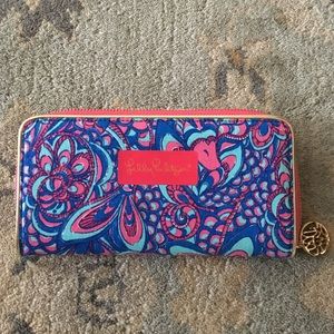 Lilly Pulitzer wallet