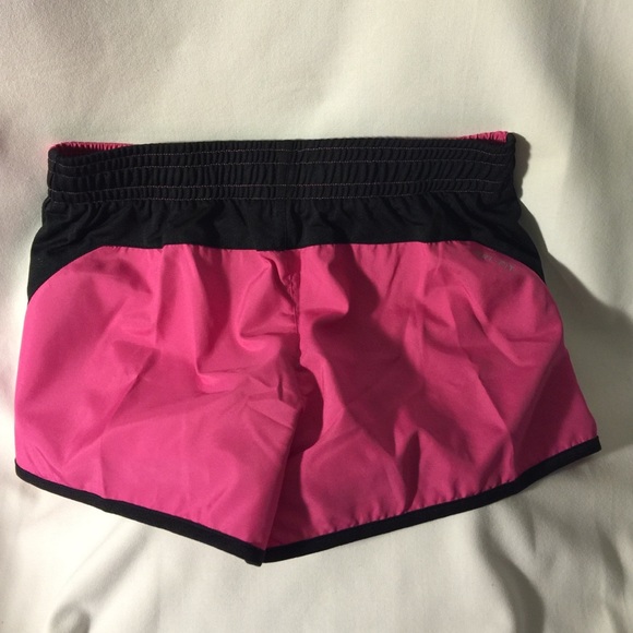 Nike running shorts - Picture 2 of 4