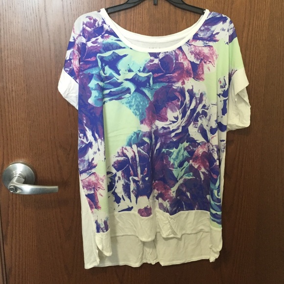 Short sleeve t shirt