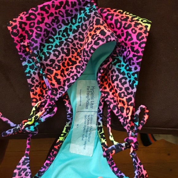 Nwot online order vs swim suit - Picture 2 of 2
