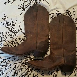 Justin Cowboy boots