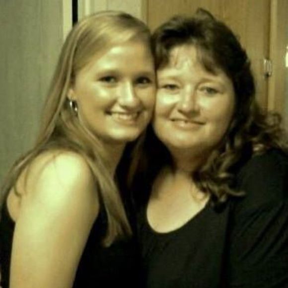 Meet your Posher, Lorrie