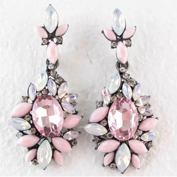 Gorgeous Statement Earrings ✨ - Picture 1 of 1