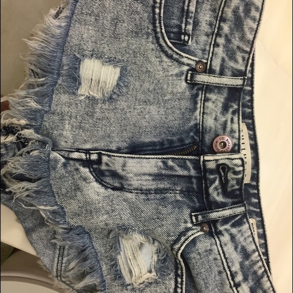 brand new never worn shorts