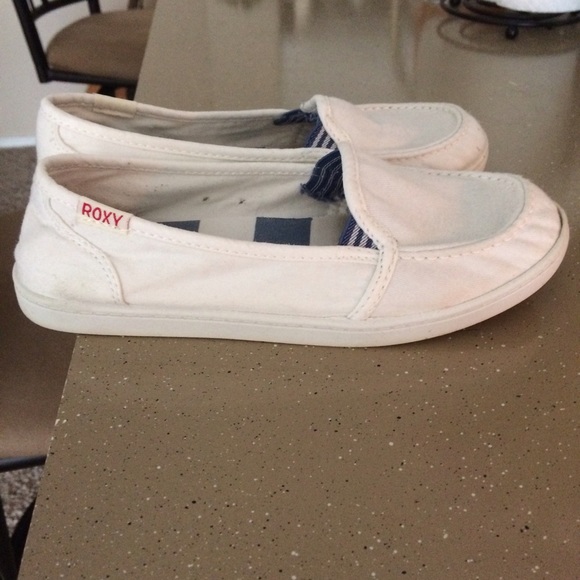 White roxy boat shoes