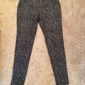 Faded Glory animal print legging. Size large