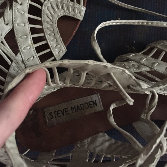 Steve Madden gladiator lace up sandals - Picture 2 of 4