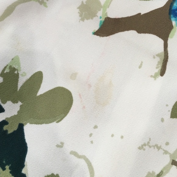 🆕Arrival 5⃣0⃣% off Very cute floral dress 😍😍 - Picture 3 of 4