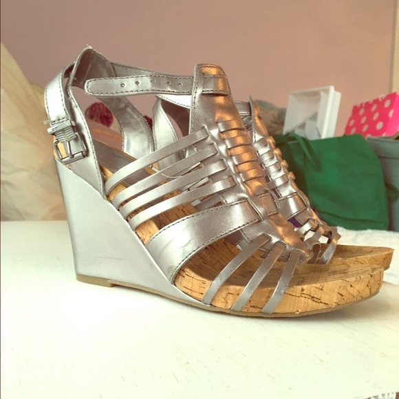 BCBG wedges