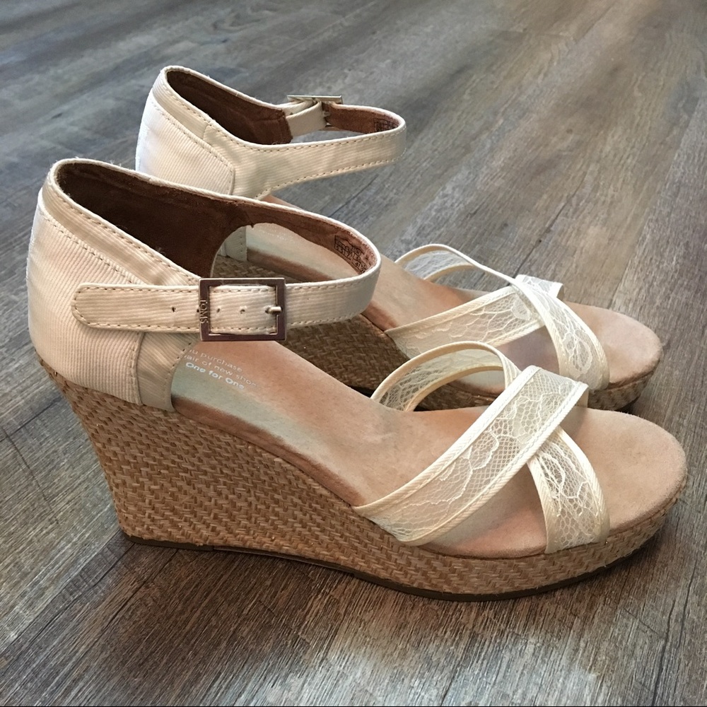 Toms