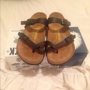 Black Birkenstock mayari