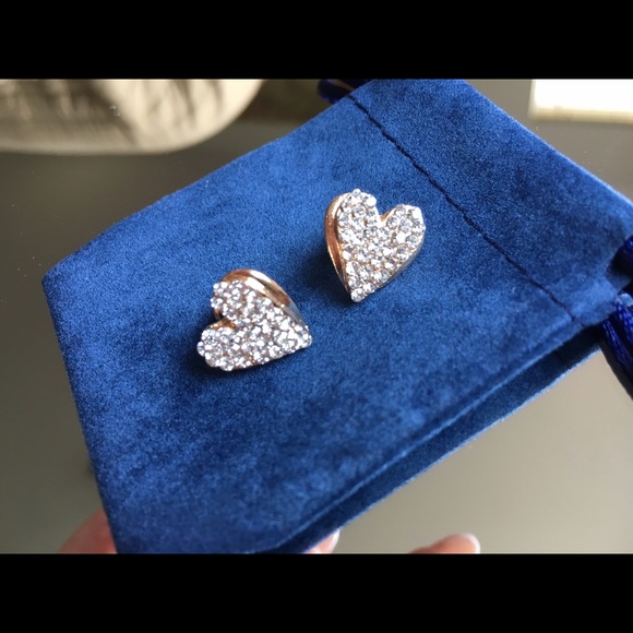Lovely heart shaped rhinestone earrings