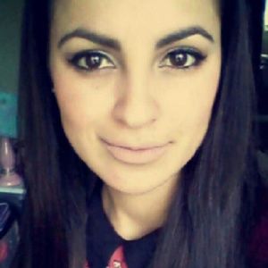 Meet your Posher, Yessica